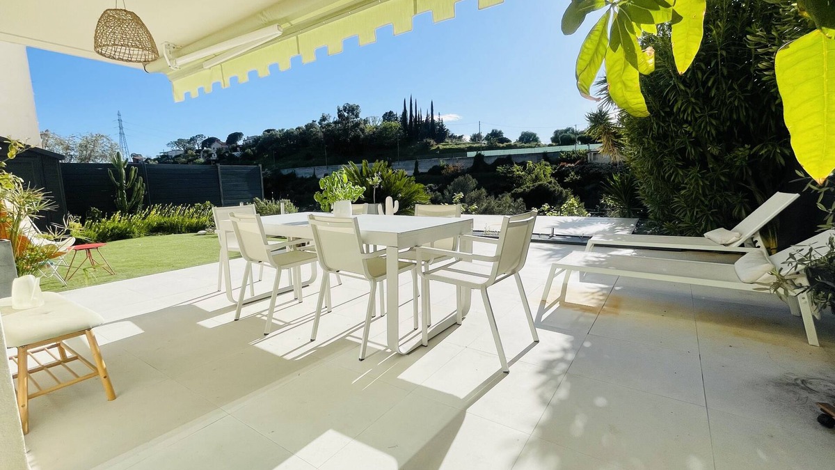 Saint Pierre de Feric Apartment | Appartement Avec Piscine Privative à 15 min du Centre Ville de Nice & de la mer