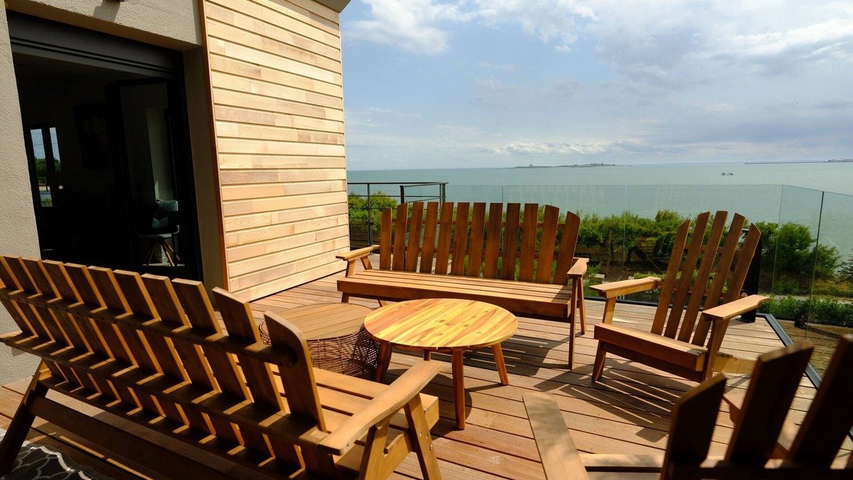 Reville Apartment | Appartement Avec Terrasse Front de Mer, vue Imprenable sur Tatihou
