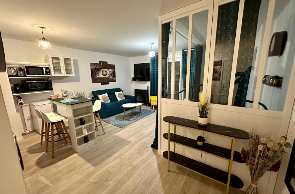 Meaux Apartment | Appartement avec vue sur jardin Paris-Disney-Parking privé 'PKN MEAUX'