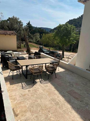 Sollies-Toucas Apartment | Appartement Chaleureux Sollies