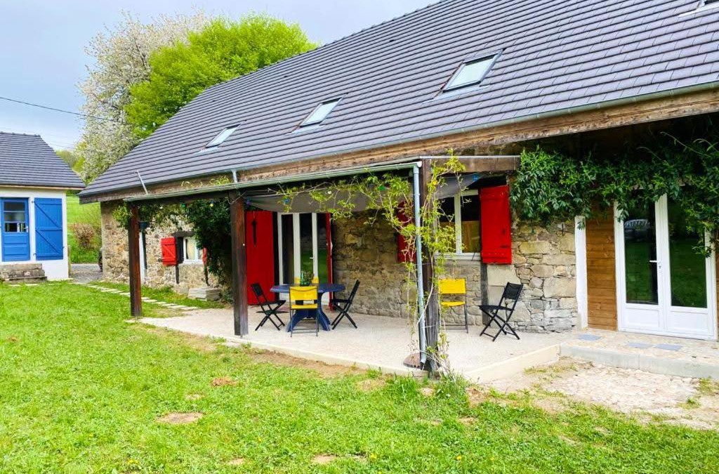 Orgnac-sur-Vezere Apartment | Appartement charmant Orgnac-sur-Vézère avec jardin et parking