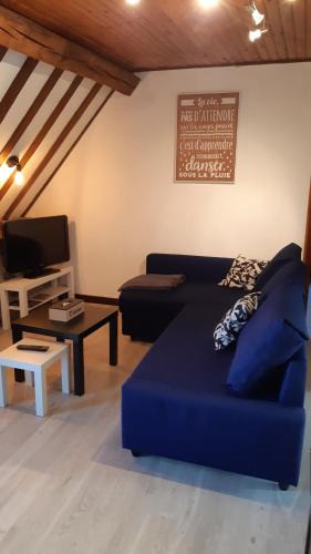 Rocroi Apartment | Appartement climatisé 2 étoiles, vue sur les Remparts, centre de Rocroi, Parking privatif et garage vélos
