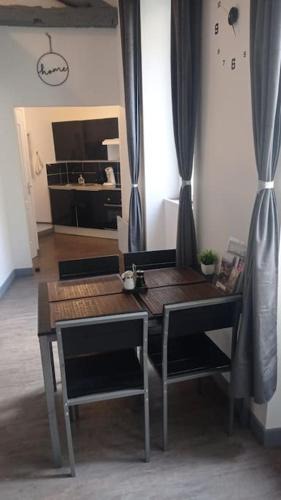 Foix Apartment | Appartement coeur de ville!