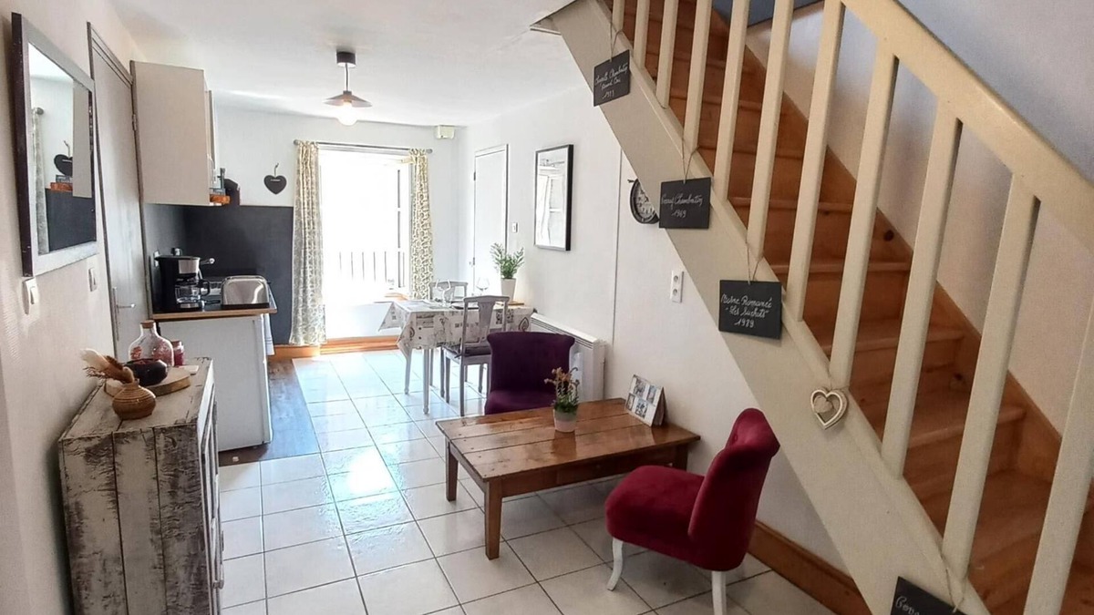 Nolay Apartment | Appartement Coquet Proche de La Route des Grands Crus et des Thermes de Santenay