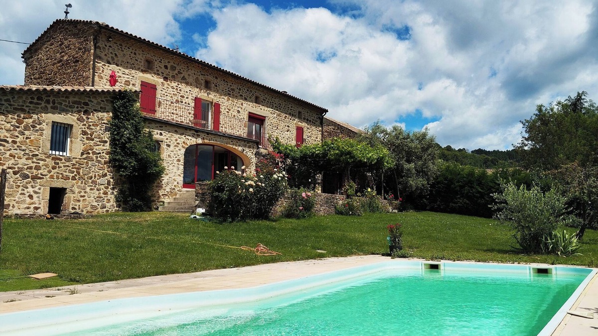La Vernarede Apartment | Appartement Cosy Avec vue Panoramique sur les Montagnes Cévenoles et Piscine
