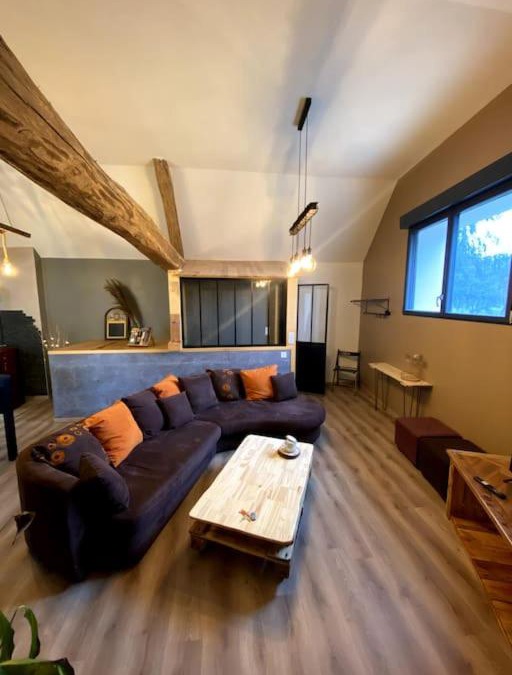 Lezinnes Apartment | Appartement cosy