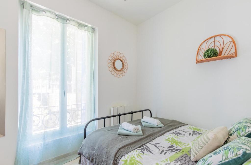Vigneux-sur-Seine Apartment | Appartement Cosy ,WIFI ,Gare "Le Refuge du Lac"