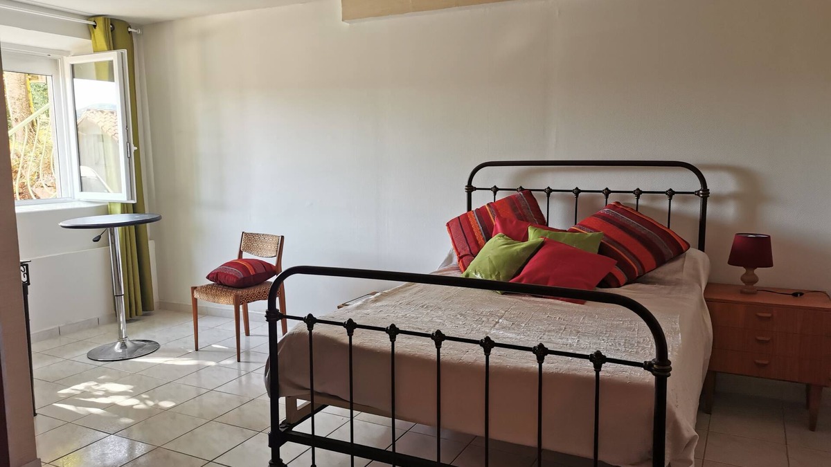 Saint-Affrique Apartment | Appartement Dans Maison Individuelle Avec Jardin