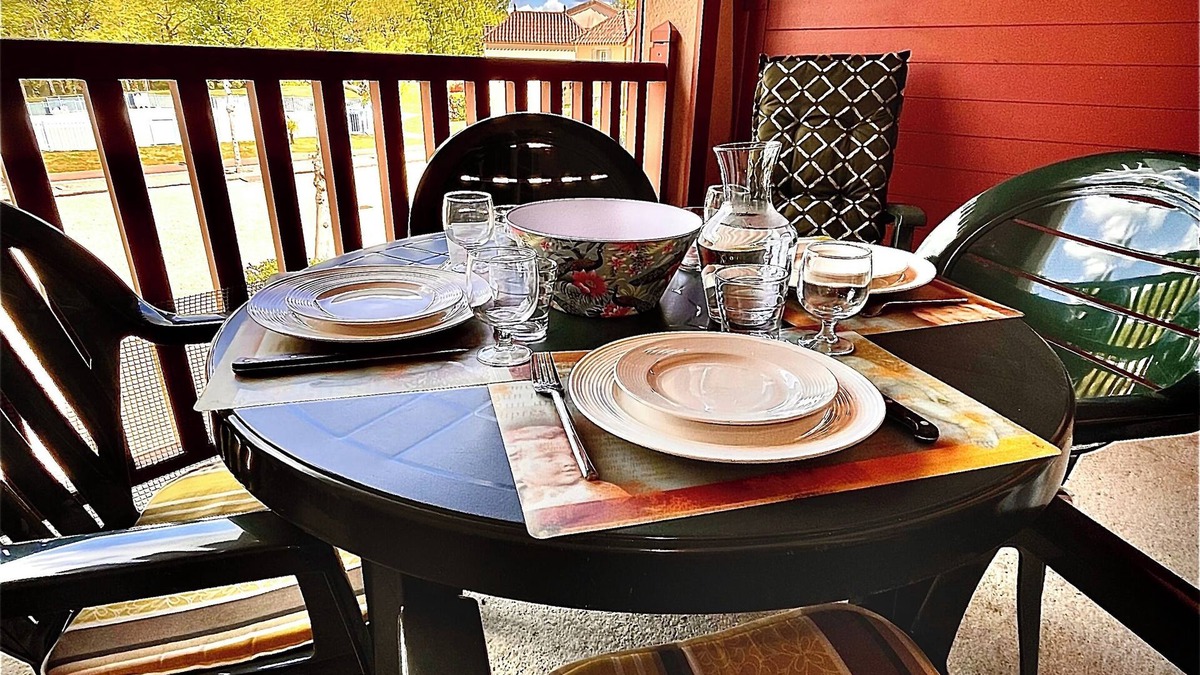 Monflanquin Apartment | Appartement Dans le Coin des Plus Beaux Villages de France