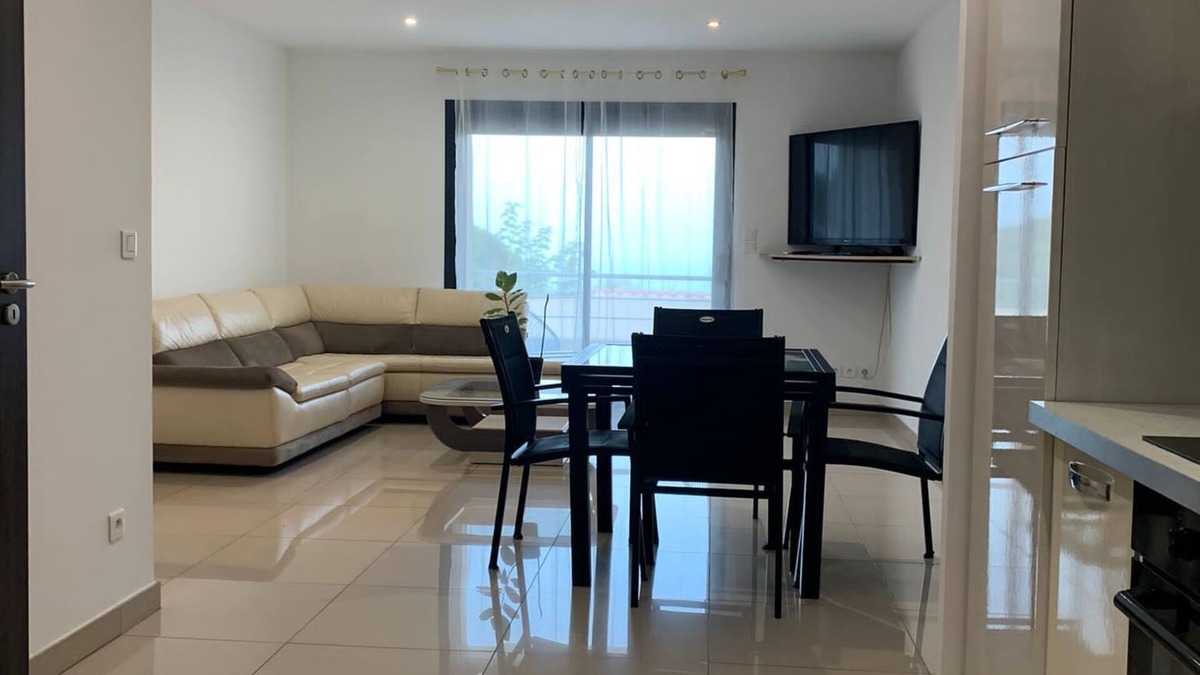 Bastia Apartment | Appartement Dans les Hauteurs de Bastia, Quartier Calme Proche du Centre Ville