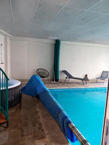 Ancy-le-Franc Apartment | Appartement dans un bâtiment historique
