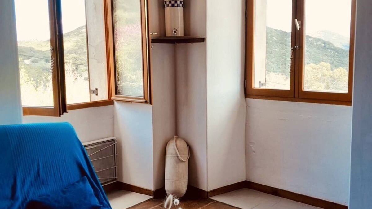 Grossa House | Appartement Dans un Village de Charme à 15 Minutes des Plages
