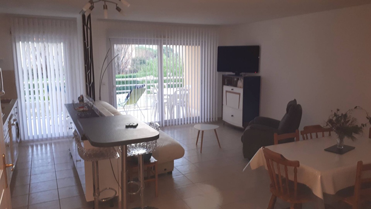 Frejus Plage Apartment | Appartement DE 67m2 - Balcon 13m2 - 10mns DE LA Plage