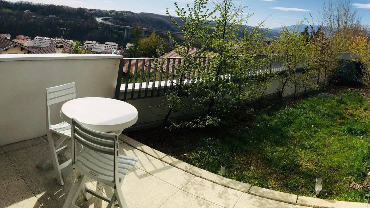 Bellegarde-sur-Valserine Apartment | Appartement de 80m2 à 30min de Genève