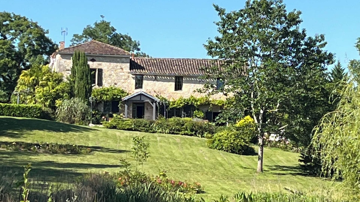 Devillac Apartment | Appartement de Charme Dans une Propriété Campagnarde et une Région Touristique
