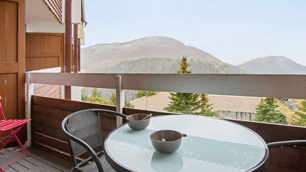 Eclose-Ouest Apartment | Appartement des Horizons - Welkeys