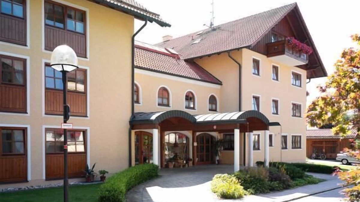 Bad Fuessing Apartment | Appartement | DG-Mansardenappartement für 4 Personen (55m2)