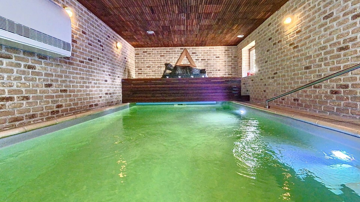 Floreffe Apartment | Appartement Duplex 2CH Avec Piscine Privative Intérieure Chauffée à 32°c