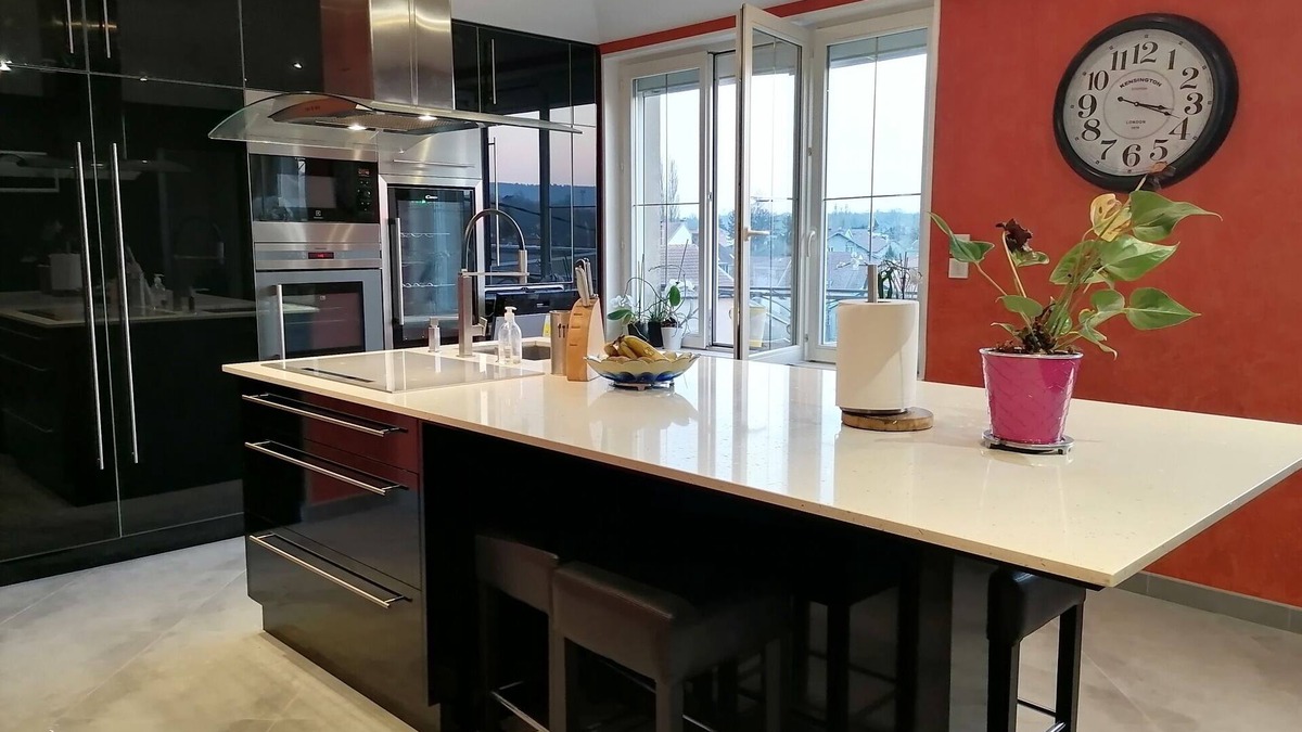 Toul Apartment | Appartement en Duplex, Face au Port de Plaisance, Proche Gare et Centre Ville