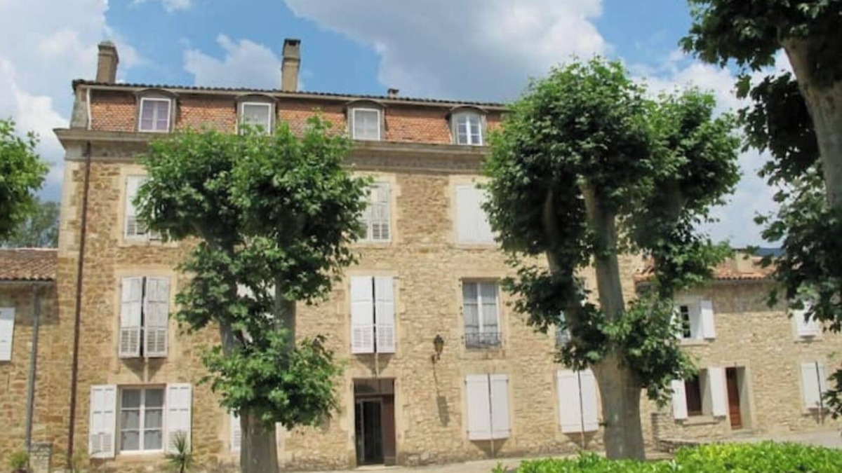 Rustrel Apartment | Appartement en Résidence, Pied des Ocres, Rustrel