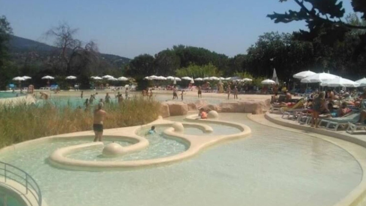 Les Restanques Apartment | Appartement en rez de Jardin vue mer sur le Golfe de Saint Tropez