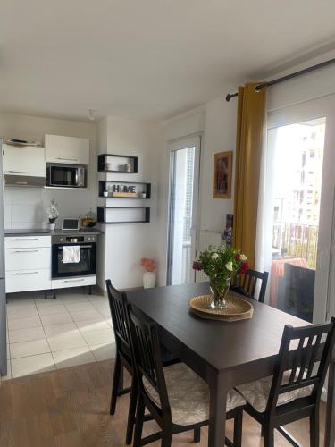 13th Arrondissement Apartment | Appartement entier vue Seine