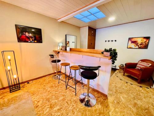 Verdun Apartment | Appartement F2 "Les Loges" Verdun Centre - Garage motos et vélo, WIFI, Géré par PrestaZen'Services