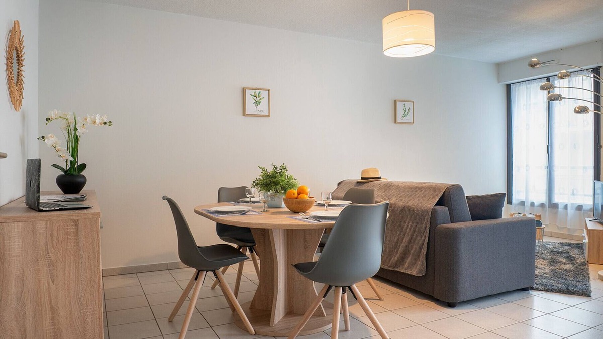 Brive-la-Gaillarde Apartment | ★ Appartement Fonctionnel ★ Parking ★ Balcon