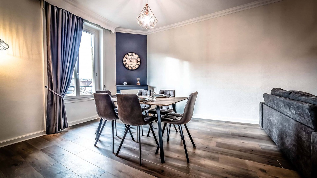 Brive-la-Gaillarde Apartment | ★ Appartement Elégant ★ Parking ★ Lit King Size