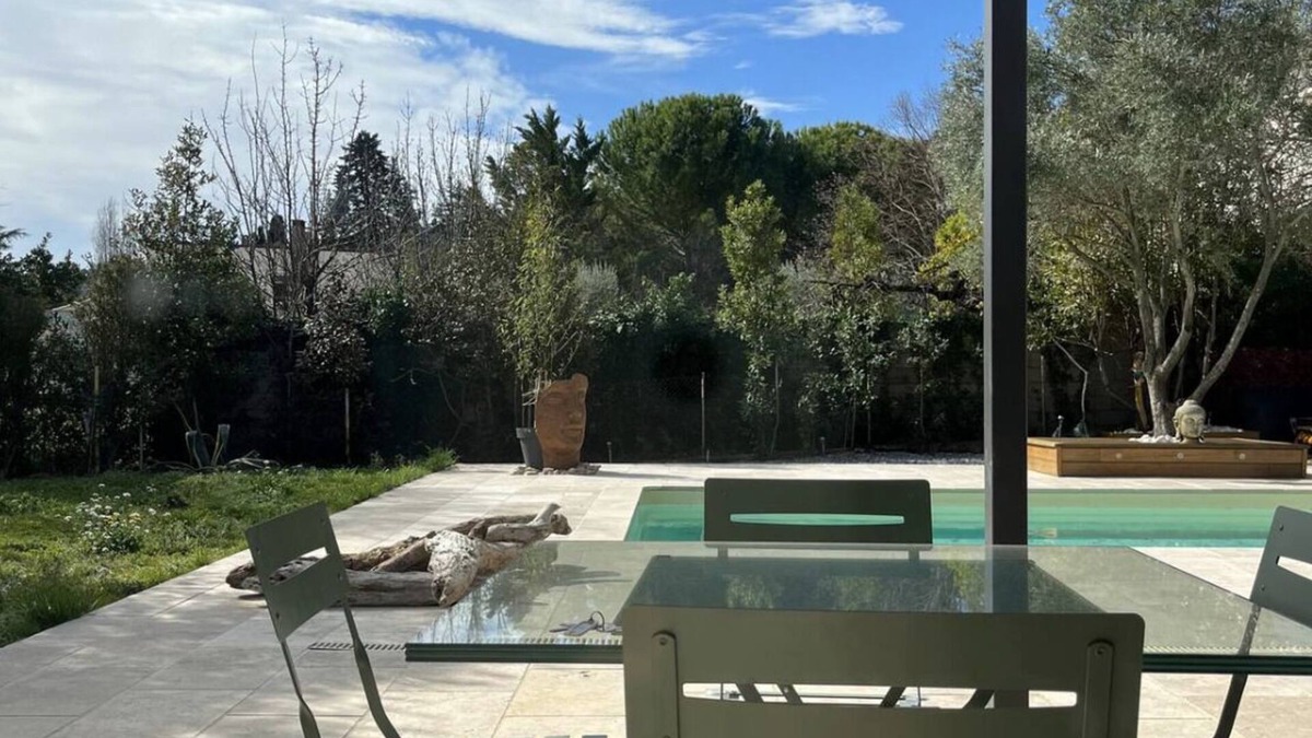 Clermont-l'Herault Apartment | Appartement 1 Avec Terrasse et Piscine