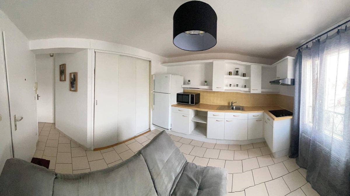 Lacroix-Saint-Ouen Apartment | Appartement F2 Hyper Centre