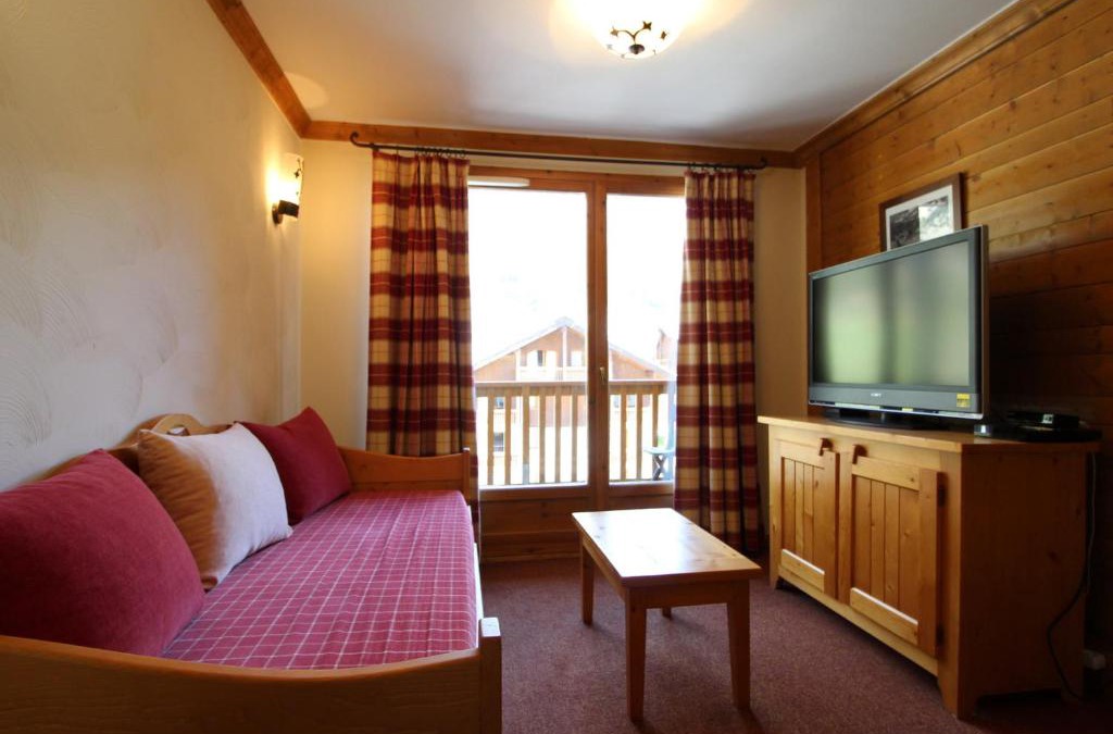 Val Cenis Apartment | Appartement cosy 4 pers. pied des pistes avec parking et piscine - Lanslebourg - FR-1-508-181
