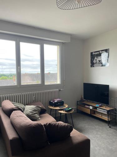 Montreuil-Juigne Apartment | Appartement