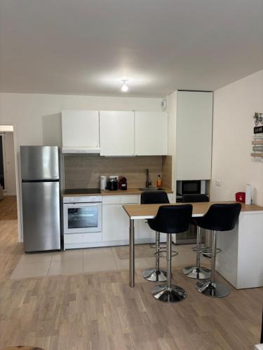 La Varenne Saint-Hilaire Apartment | APPARTEMENT ST MAUR DES FOSSES proche quai de la Marne