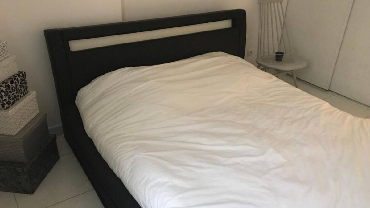 La Demi - Lune Apartment | Appartement Avec Piscine et Garage à Tassin