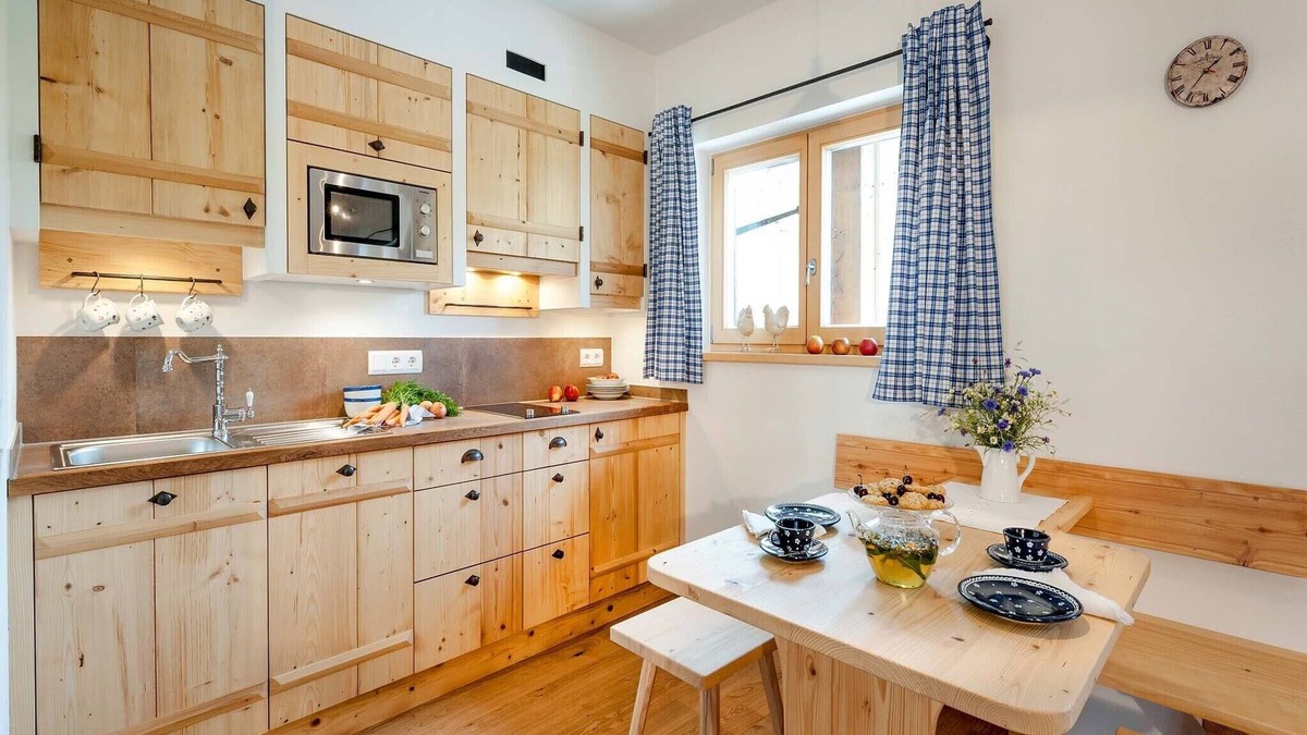 Hoslwang Apartment | Appartement "Hühnernest", 25 qm Obergeschoss, kombinierter Wohn- und Schlafraum