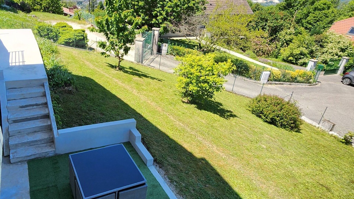 Pugny-Chatenod Apartment | Appartement Indépendant 3 40m² Parking Gratuit, vue sur le lac