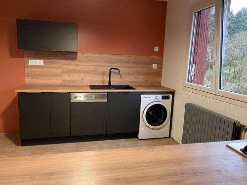 Compreignac Apartment | Appartement La Marmotte Compreignac