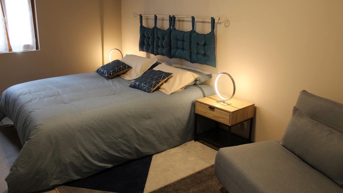 Ribiers Apartment | Appartement Lavande sur Jardin Entre Sisteron et Gorges de la Méouge