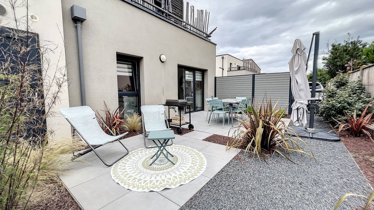 Lion-sur-Mer Apartment | Appartement Lumineux et Spacieux, de Plain Pied Avec Jardin, Terrasse et Parking