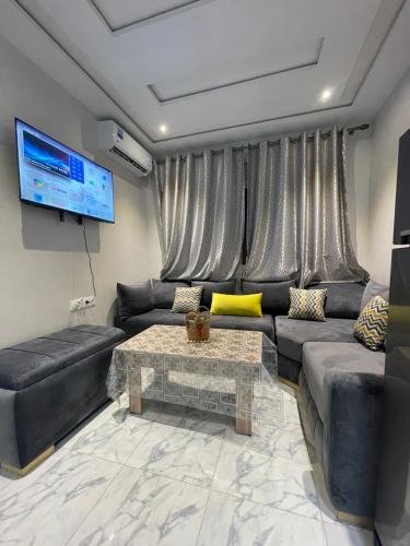 Saidia Apartment | Appartement lumineux clim et balcon vue sur montagne