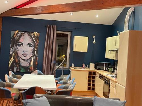 Epinal Apartment | Appartement moderne au centre d'Épinal, 2-4 pers - FR-1-589-807