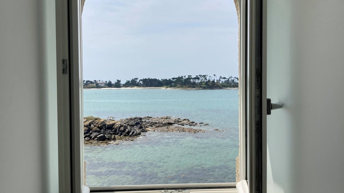 Berven Apartment | Appartement Neuf vue mer Dans Villa de Charme