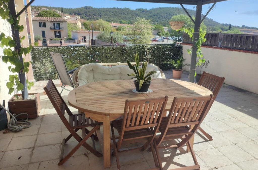 Les Arcs-sur-Argens Apartment | Appartement provençal avec terrasse dans le Var