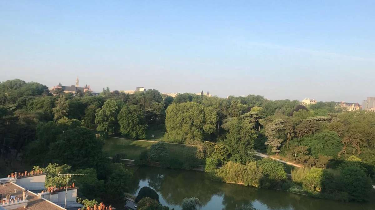 Parc-de-Montsouris Apartment | Appartement Paris 14, vue sur Parc Montsouris,balcon Filant Plein sud