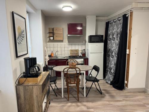 Aubusson Apartment | Appartement plein centre