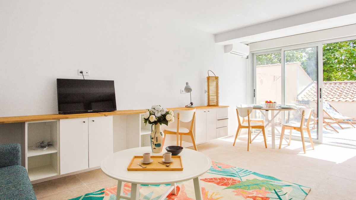 Les Sablettes Apartment | Appartement Pompidou - Welkeys