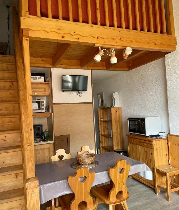 Les Menuires Apartment | Appartement pour 6 personnes au pied des pistes au calme aux Menuires les Asters