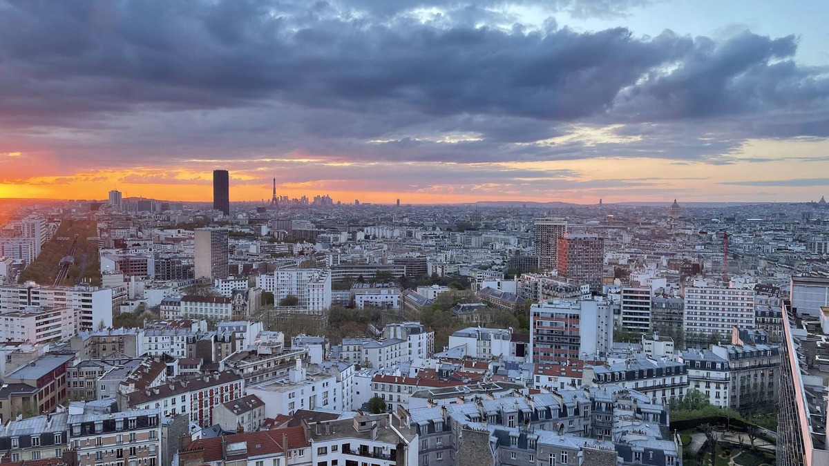 Quartier de la Maison-Blanche Apartment | Appartement Rénové Avec vue Imprenable sur Paris