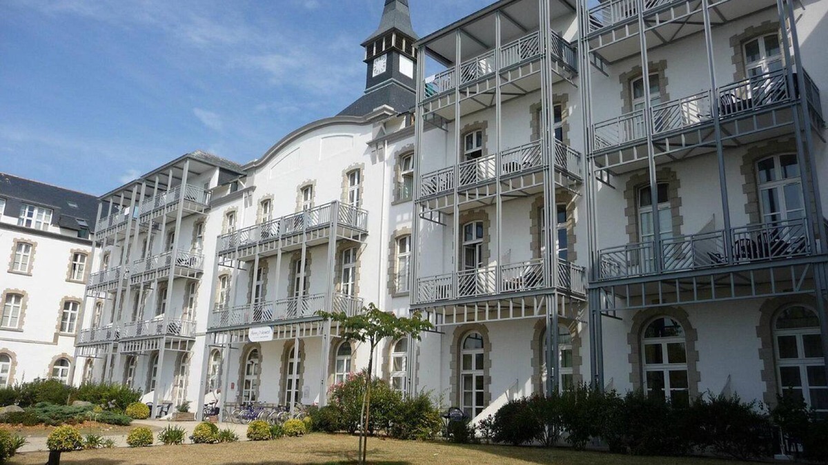 Loire-Atlantique Apartment | Appartement Residence Saint Goustan "les Pieds Dans L'eau"